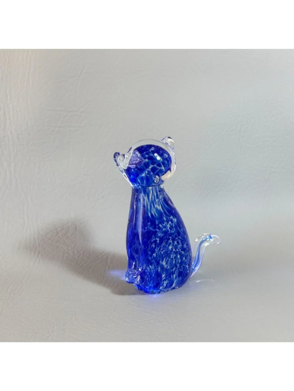 Retro Cobalt Blue Speckled Glass Sitting Cat Statue Clear Tail Paperweight 5